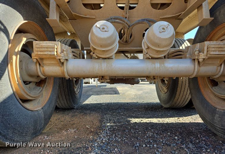 image for item EC1169 2005 Ranch Manufacturing Co. bottom dump trailer