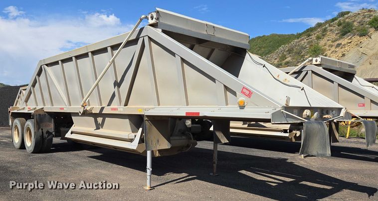 image for item EC1170 2004 Ranch Manufacturing  Co. bottom dump trailer