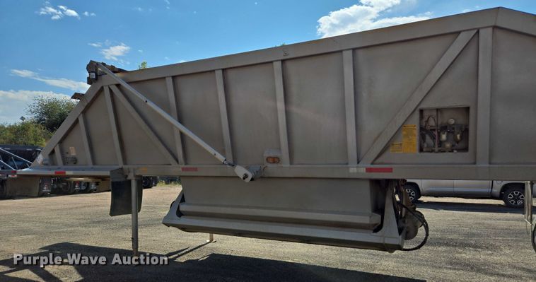 image for item EC1170 2004 Ranch Manufacturing  Co. bottom dump trailer