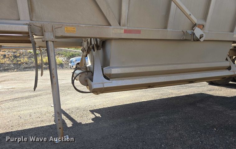 image for item EC1170 2004 Ranch Manufacturing  Co. bottom dump trailer