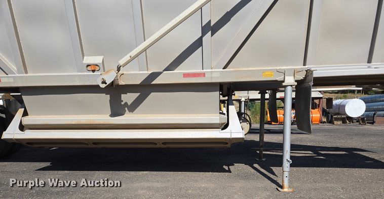 image for item EC1170 2004 Ranch Manufacturing  Co. bottom dump trailer