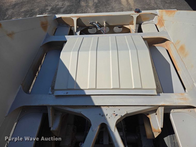 image for item EC1170 2004 Ranch Manufacturing  Co. bottom dump trailer