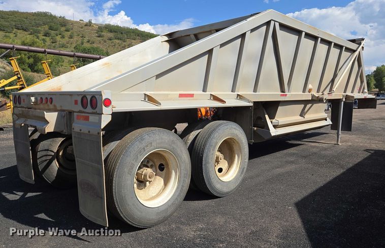 image for item EC1171 2004 Ranch Manufacturing Co. bottom dump trailer