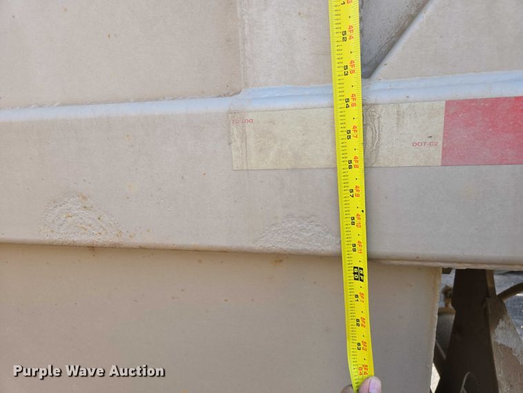 image for item EC1171 2004 Ranch Manufacturing Co. bottom dump trailer