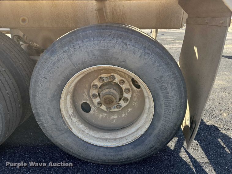 image for item EC1171 2004 Ranch Manufacturing Co. bottom dump trailer