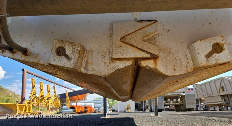 image for item EC1172 2020 Armor Lite Trailer SBD-40 LT bottom dump trailer