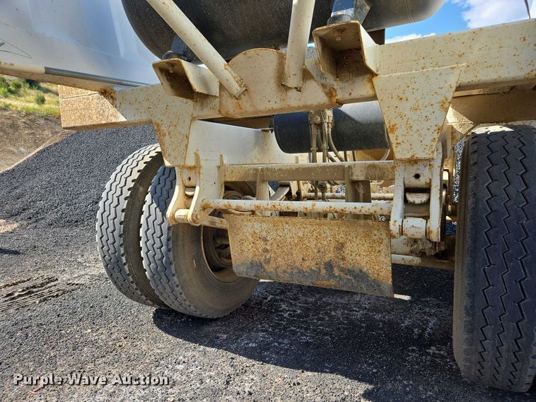 image for item EC1172 2020 Armor Lite Trailer SBD-40 LT bottom dump trailer