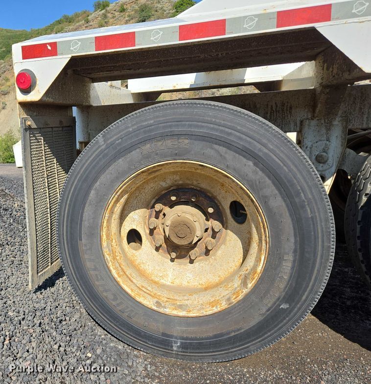 image for item EC1172 2020 Armor Lite Trailer SBD-40 LT bottom dump trailer