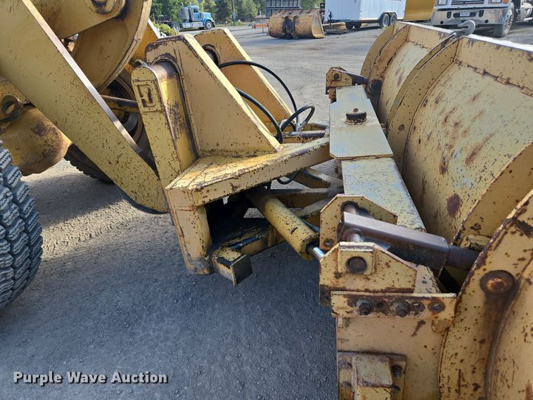 image for item EC1179 1988 Caterpillar 936E wheel loader