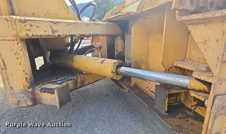 image for item EC1179 1988 Caterpillar 936E wheel loader