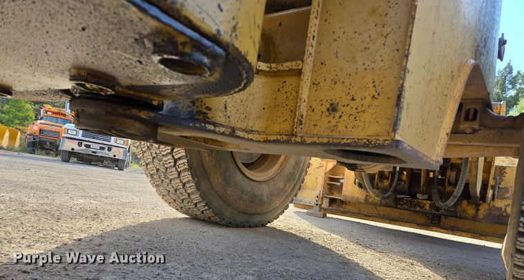 image for item EC1179 1988 Caterpillar 936E wheel loader