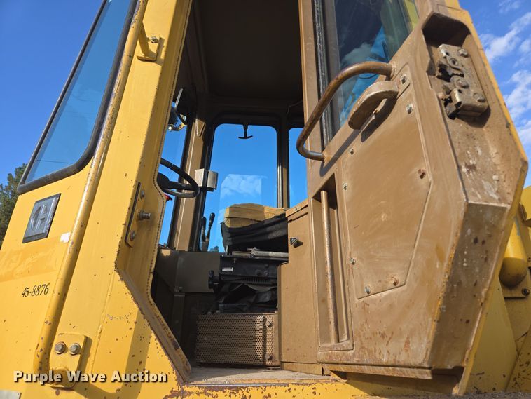image for item EC1179 1988 Caterpillar 936E wheel loader
