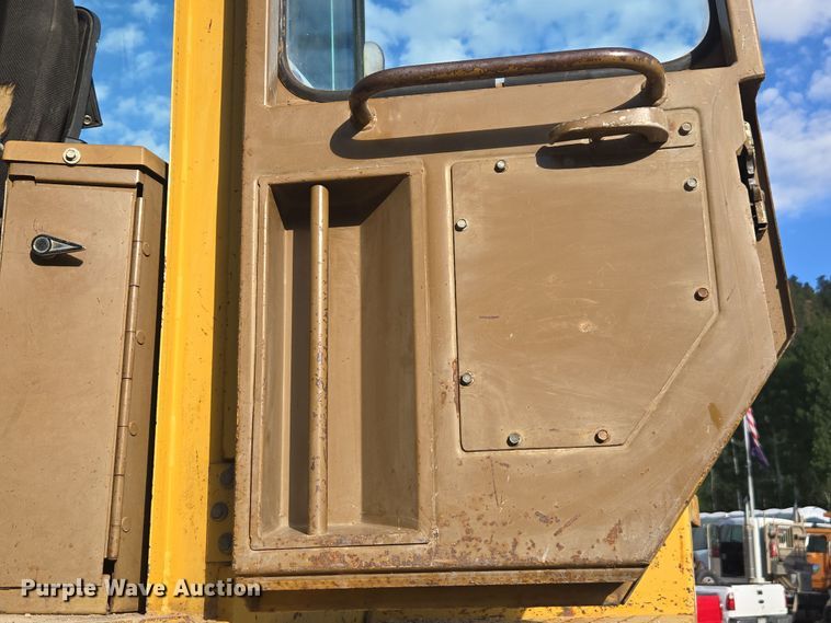 image for item EC1179 1988 Caterpillar 936E wheel loader