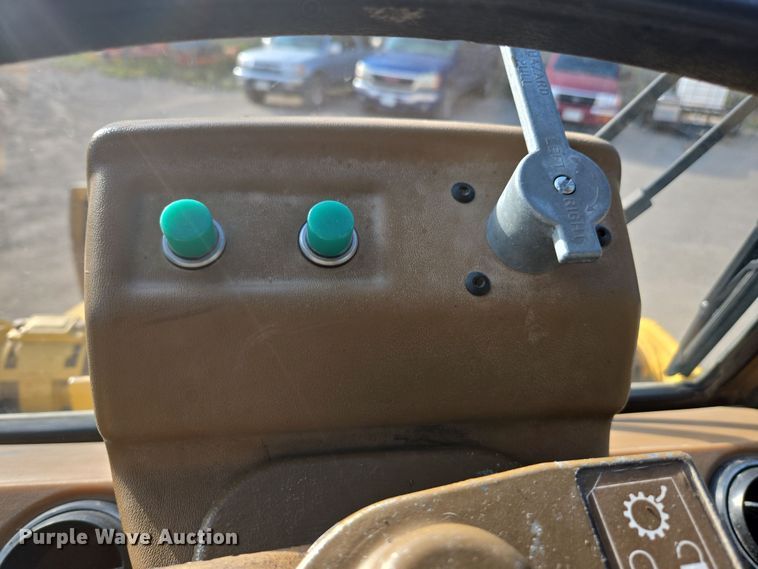 image for item EC1179 1988 Caterpillar 936E wheel loader