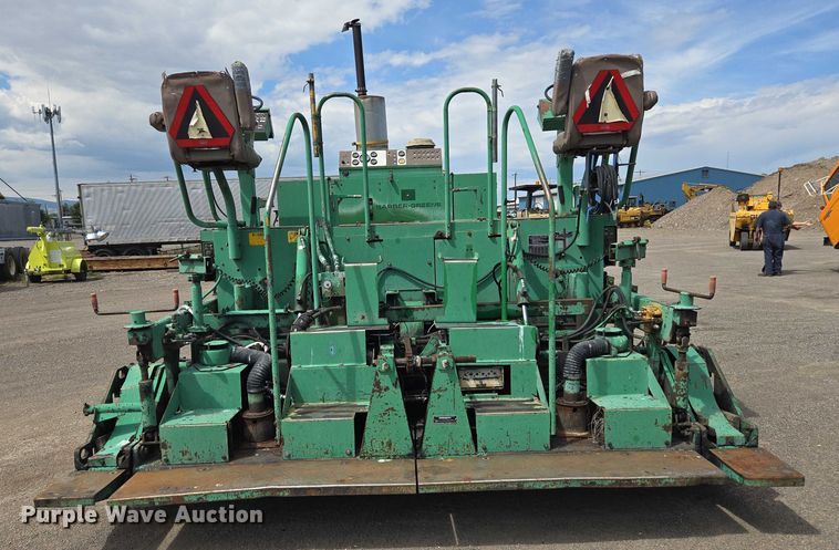 image for item EC1181 1989 Barber-Greene BG-240B paver