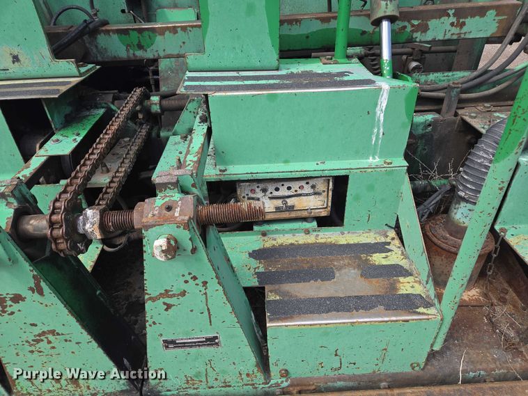 image for item EC1181 1989 Barber-Greene BG-240B paver