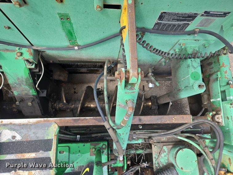 image for item EC1181 1989 Barber-Greene BG-240B paver