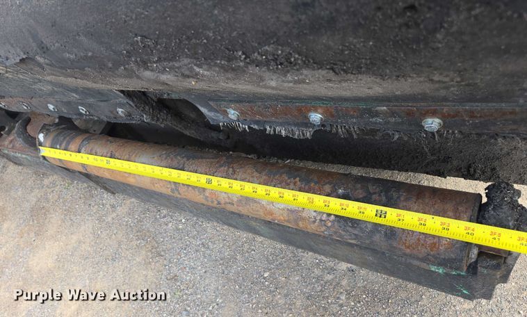 image for item EC1181 1989 Barber-Greene BG-240B paver