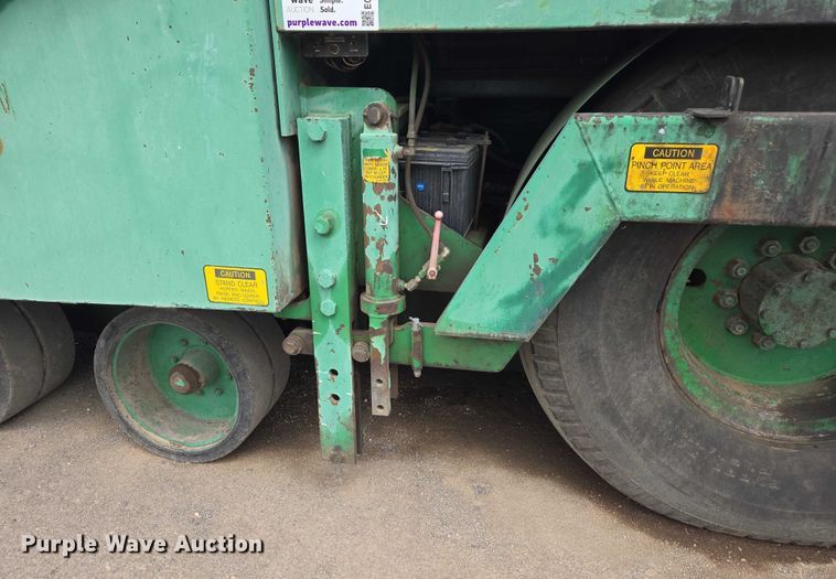 image for item EC1181 1989 Barber-Greene BG-240B paver