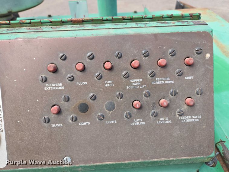 image for item EC1181 1989 Barber-Greene BG-240B paver