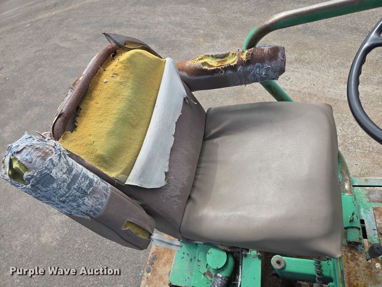 image for item EC1181 1989 Barber-Greene BG-240B paver