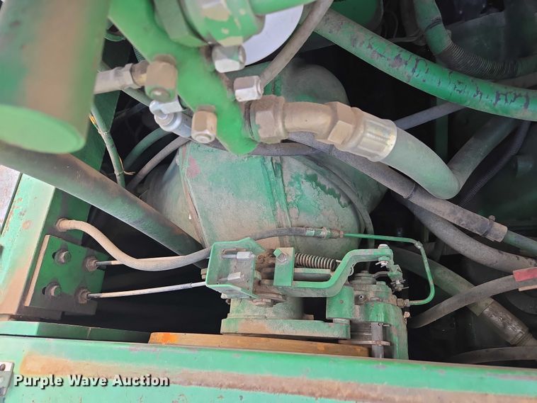 image for item EC1181 1989 Barber-Greene BG-240B paver