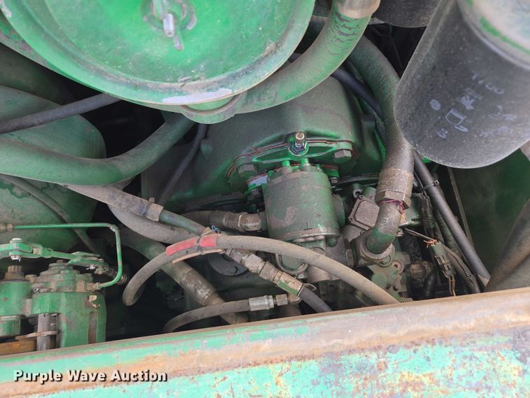 image for item EC1181 1989 Barber-Greene BG-240B paver