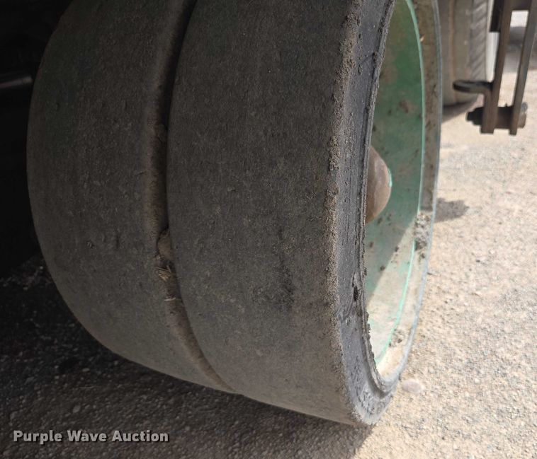 image for item EC1181 1989 Barber-Greene BG-240B paver