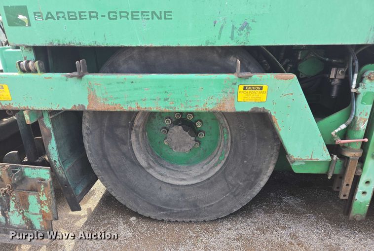 image for item EC1181 1989 Barber-Greene BG-240B paver