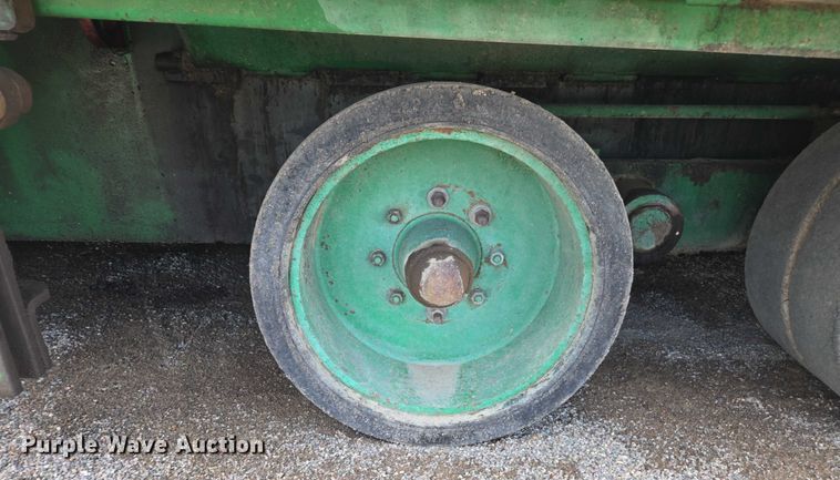 image for item EC1181 1989 Barber-Greene BG-240B paver