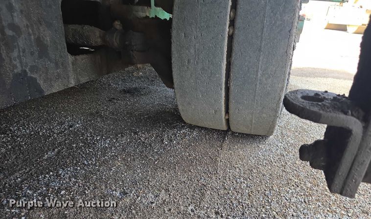 image for item EC1181 1989 Barber-Greene BG-240B paver