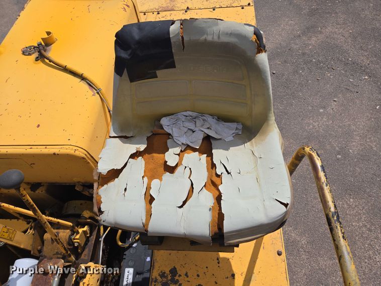 image for item EC1182 Bomag BW 9R pneumatic roller