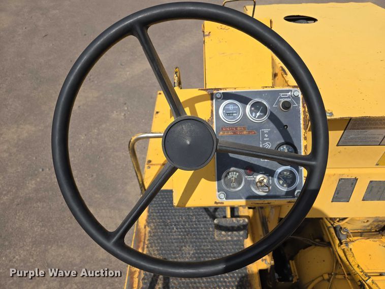 image for item EC1182 Bomag BW 9R pneumatic roller