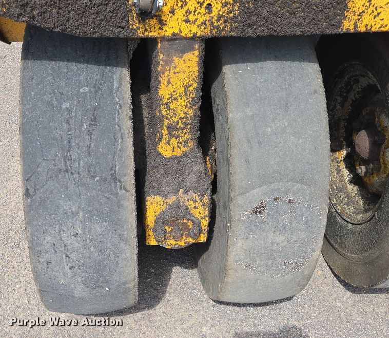 image for item EC1182 Bomag BW 9R pneumatic roller