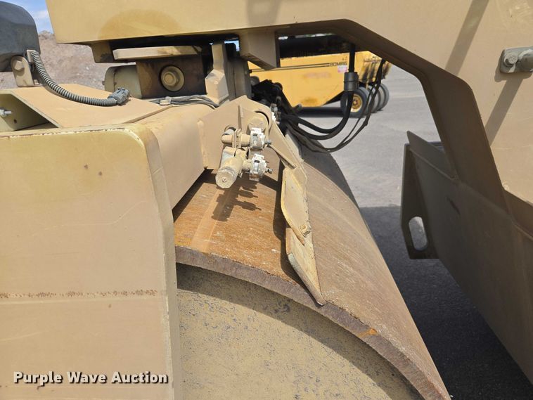 image for item EC1183 1993 Ingersoll Rand ST80 double drum roller