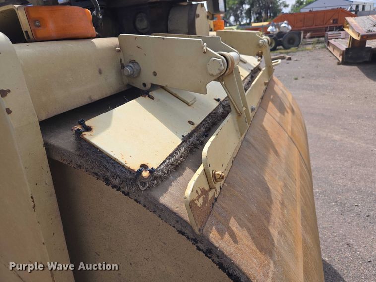 image for item EC1183 1993 Ingersoll Rand ST80 double drum roller