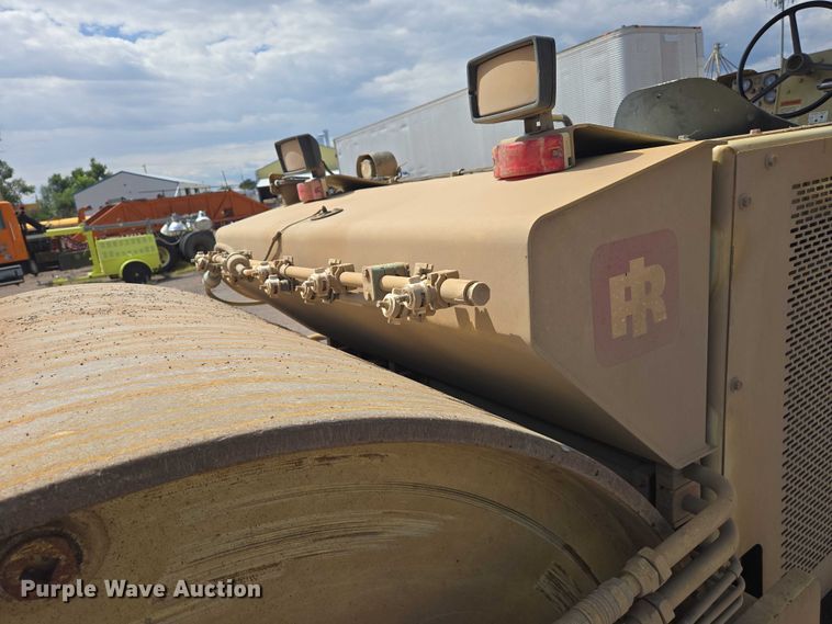 image for item EC1183 1993 Ingersoll Rand ST80 double drum roller