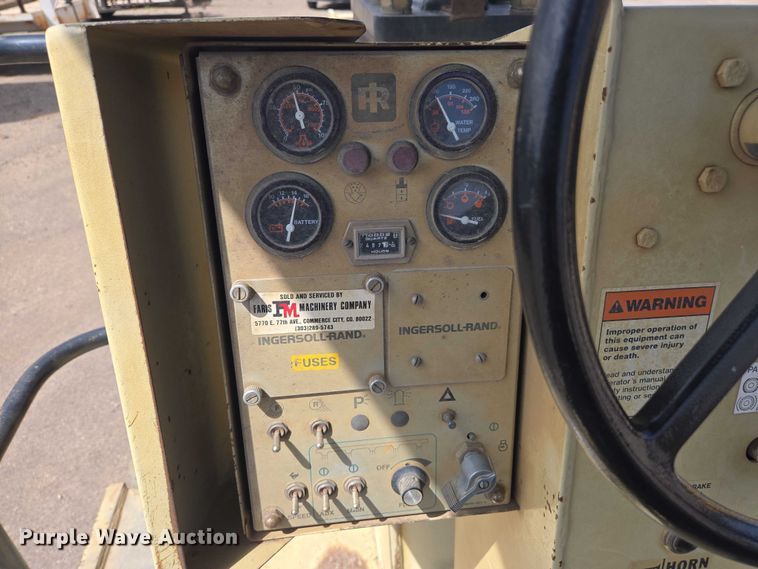 image for item EC1183 1993 Ingersoll Rand ST80 double drum roller
