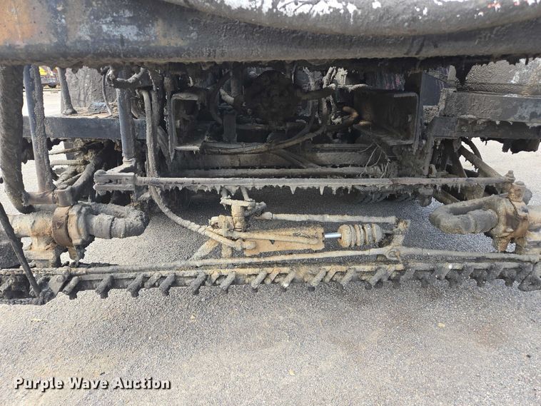 image for item EC1184 1981 Ford C800 oil distributor truck