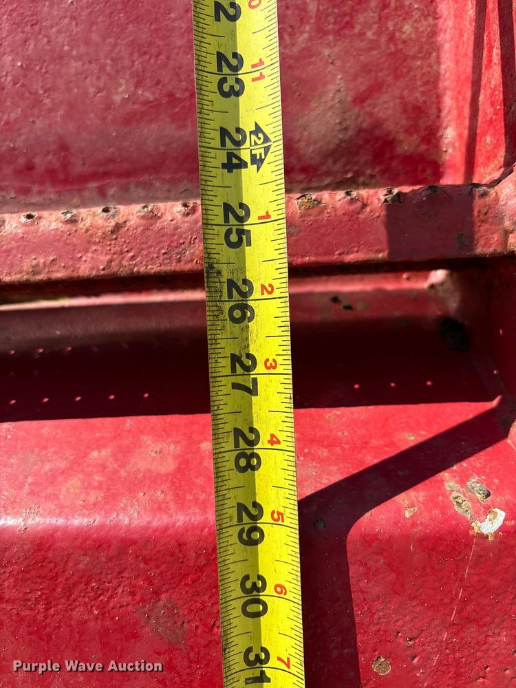 image for item EC4413 1999 International 4900 dump truck