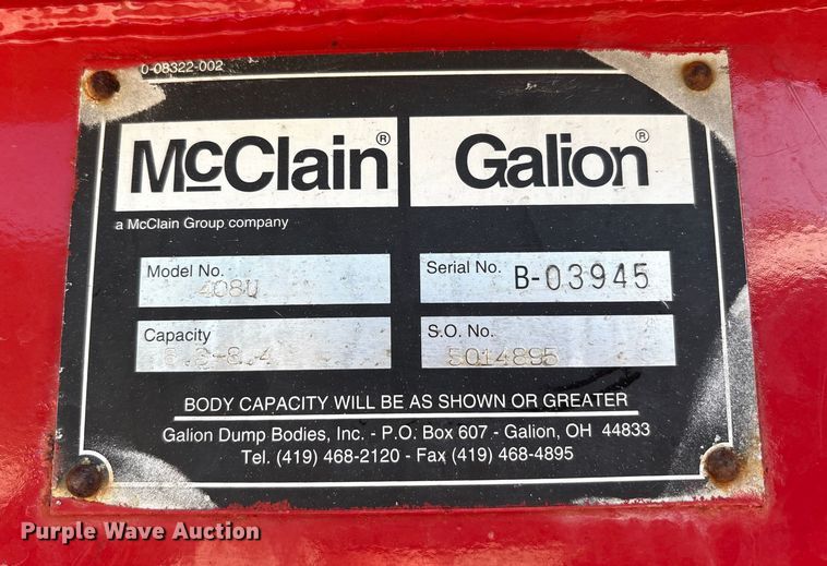 image for item EC4413 1999 International 4900 dump truck