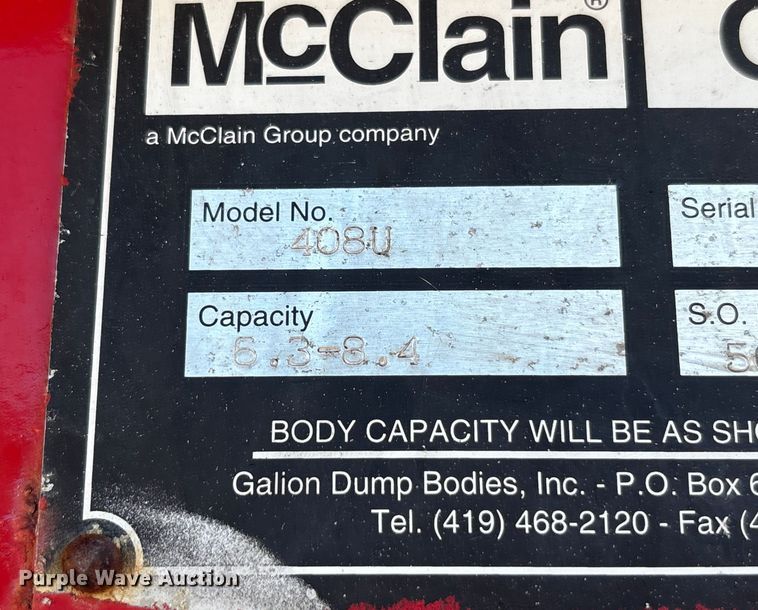 image for item EC4413 1999 International 4900 dump truck