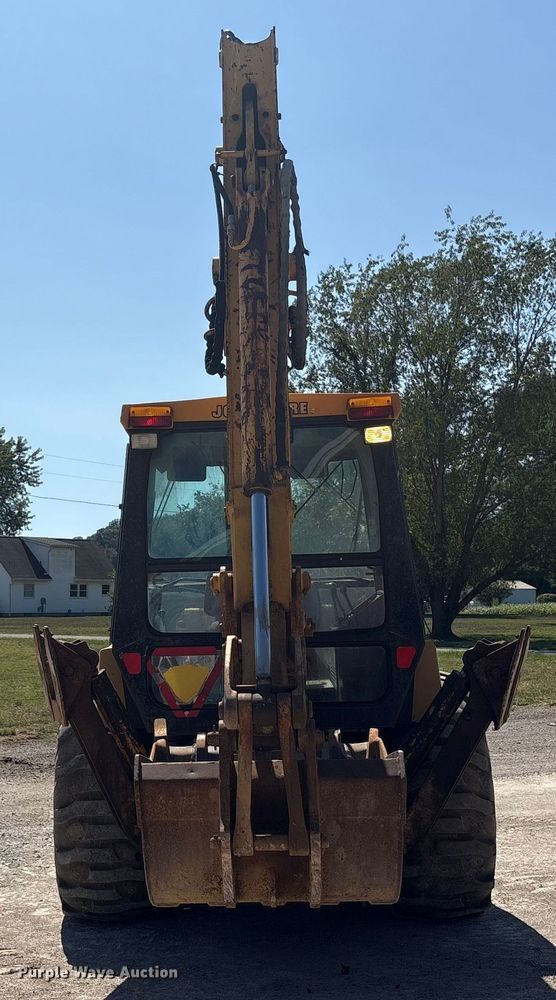 image for item EC4414 1995 John Deere 410D backhoe