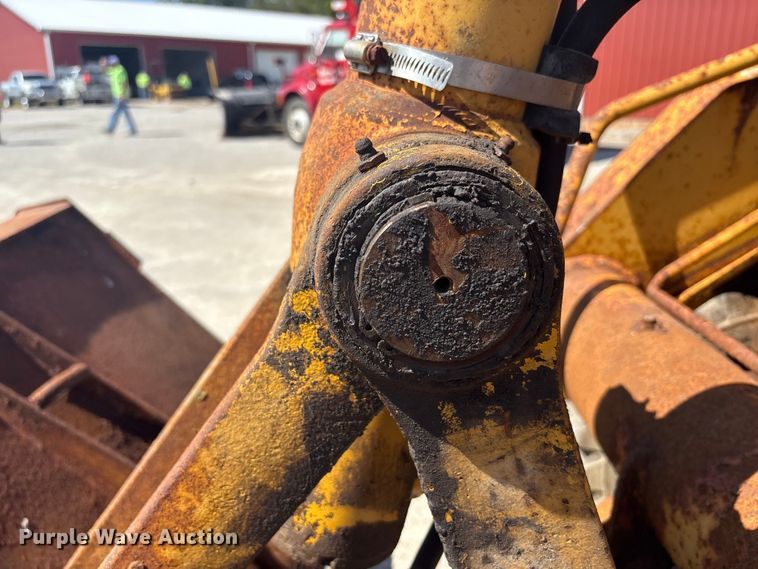 image for item EC4414 1995 John Deere 410D backhoe