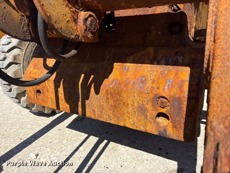 image for item EC4414 1995 John Deere 410D backhoe