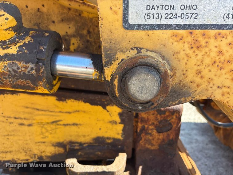 image for item EC4414 1995 John Deere 410D backhoe