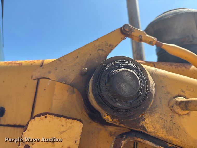 image for item EC4414 1995 John Deere 410D backhoe