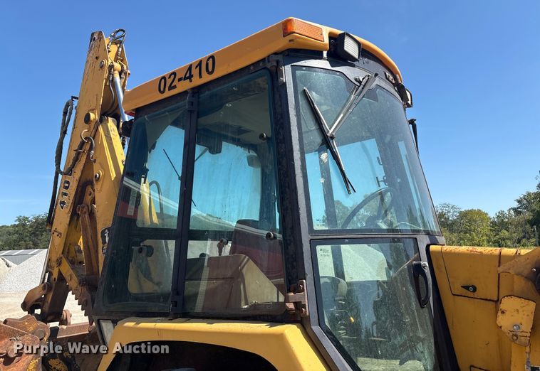 image for item EC4414 1995 John Deere 410D backhoe