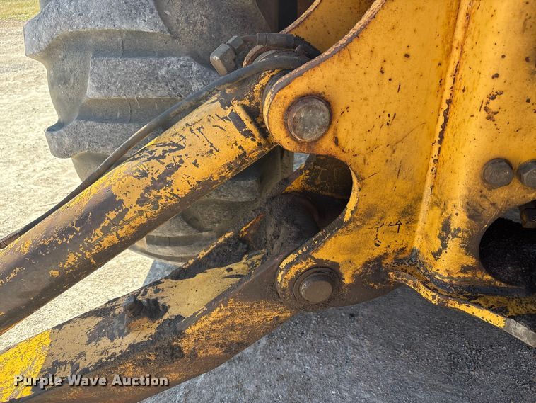 image for item EC4414 1995 John Deere 410D backhoe