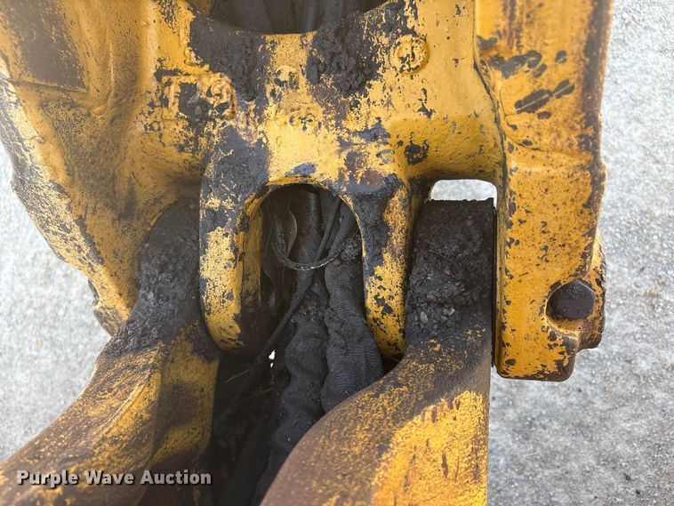 image for item EC4414 1995 John Deere 410D backhoe